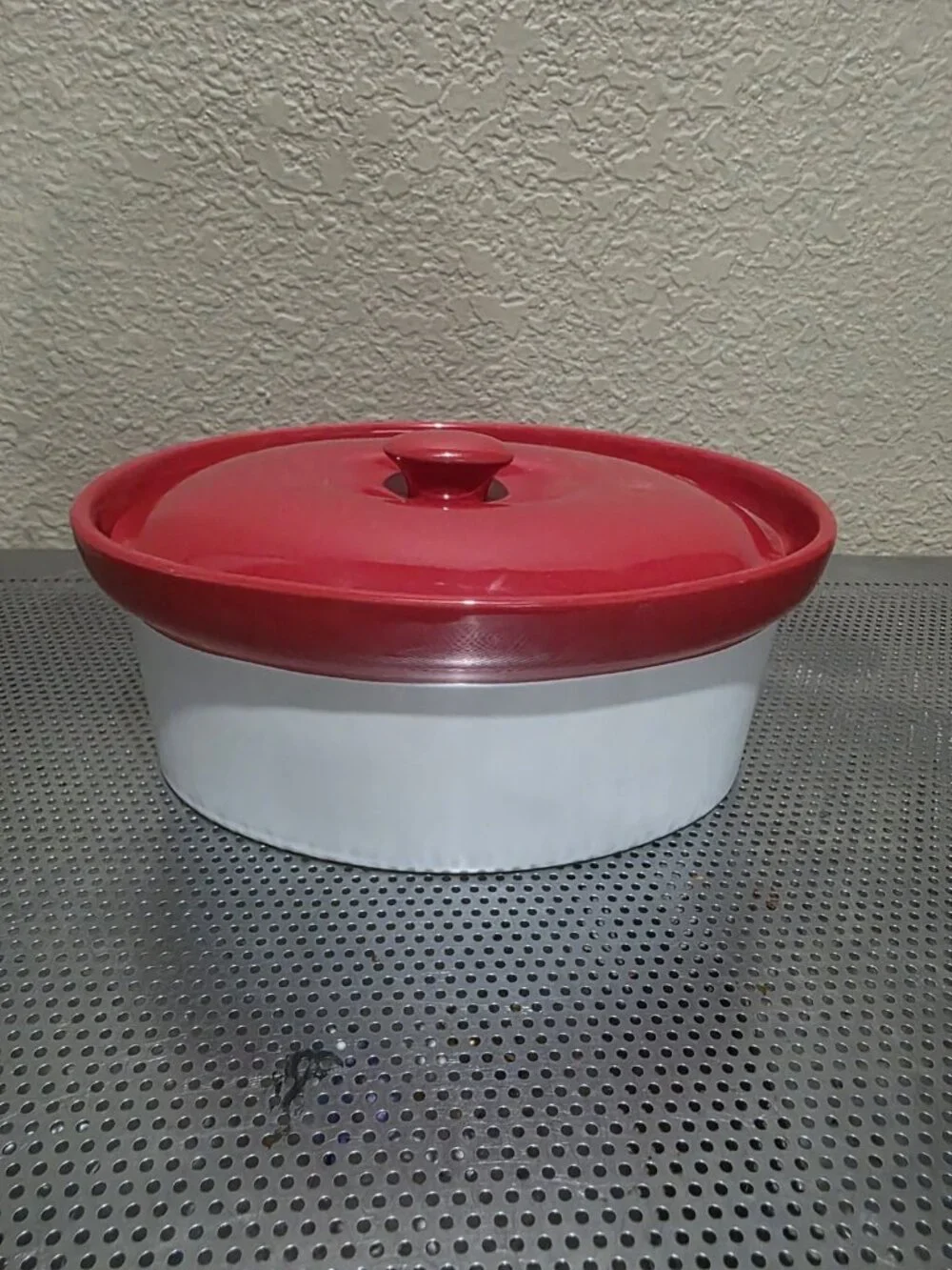 Cordon Bleu 3 Quart Oval Casserole Dish W/ Lid Red White Vintage